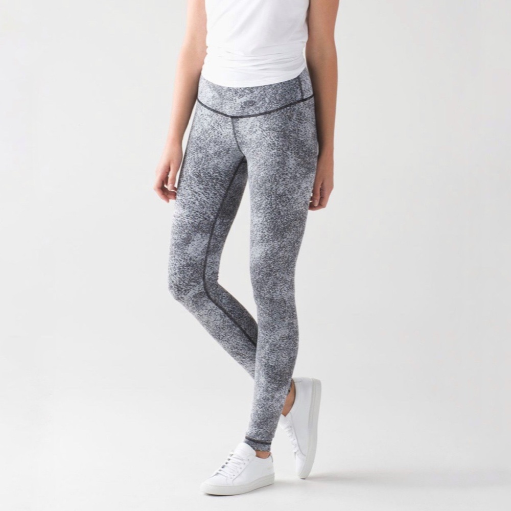 Lululemon | Wunder Under Pant High Rise Luon Spray Jacquard White Black Size 6